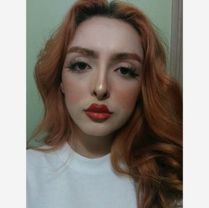 Meet your Posher, Lucy